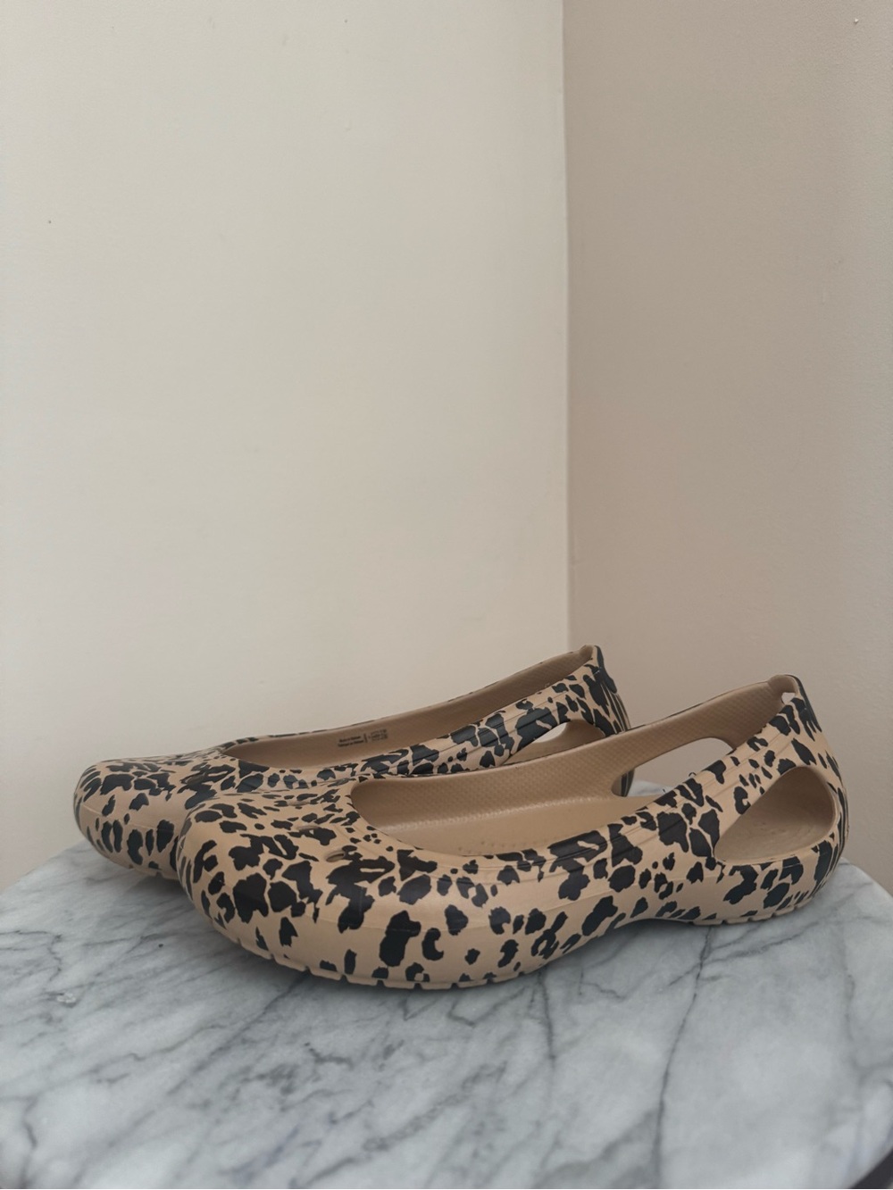 Crocs Kadee Ballet Flats Leopard Print Slip On Comfort Shoes Women’s Size 7